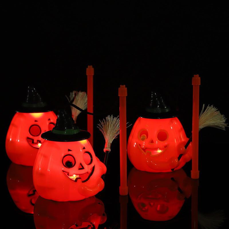 Halloween Handheld Pumpkin Lantern, Ghost Festival Party Decoration, Broom Prop, Children's Toy, Glow-in-the-Dark Pumpkin Lantern
